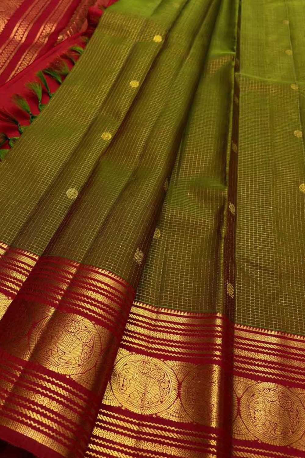Green Handloom Kanjeevaram Pure Silk Saree — Handwoven, Temple & Wedding Wear