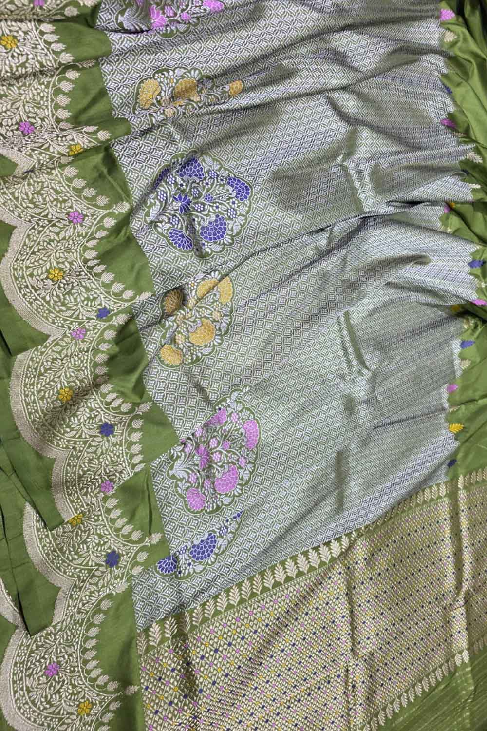 Grey Pure Katan Silk Kadwa Woven Banarasi Saree Festive