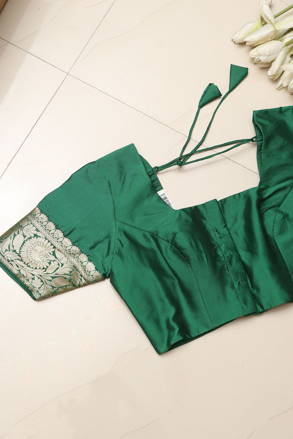 Green Plain Silk Non Padded Blouse With Banarasi Border - Luxurion World