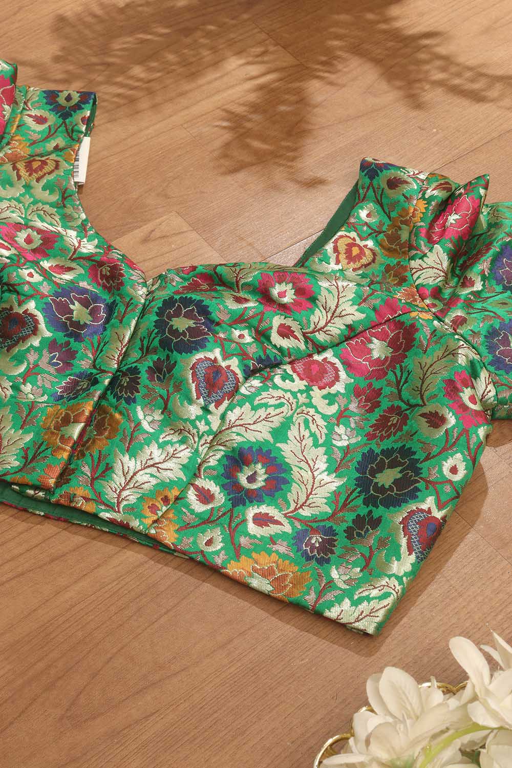 Green Banarasi KimKhwab Silk V Neck Non Padded Flower Design Blouse - Luxurion World