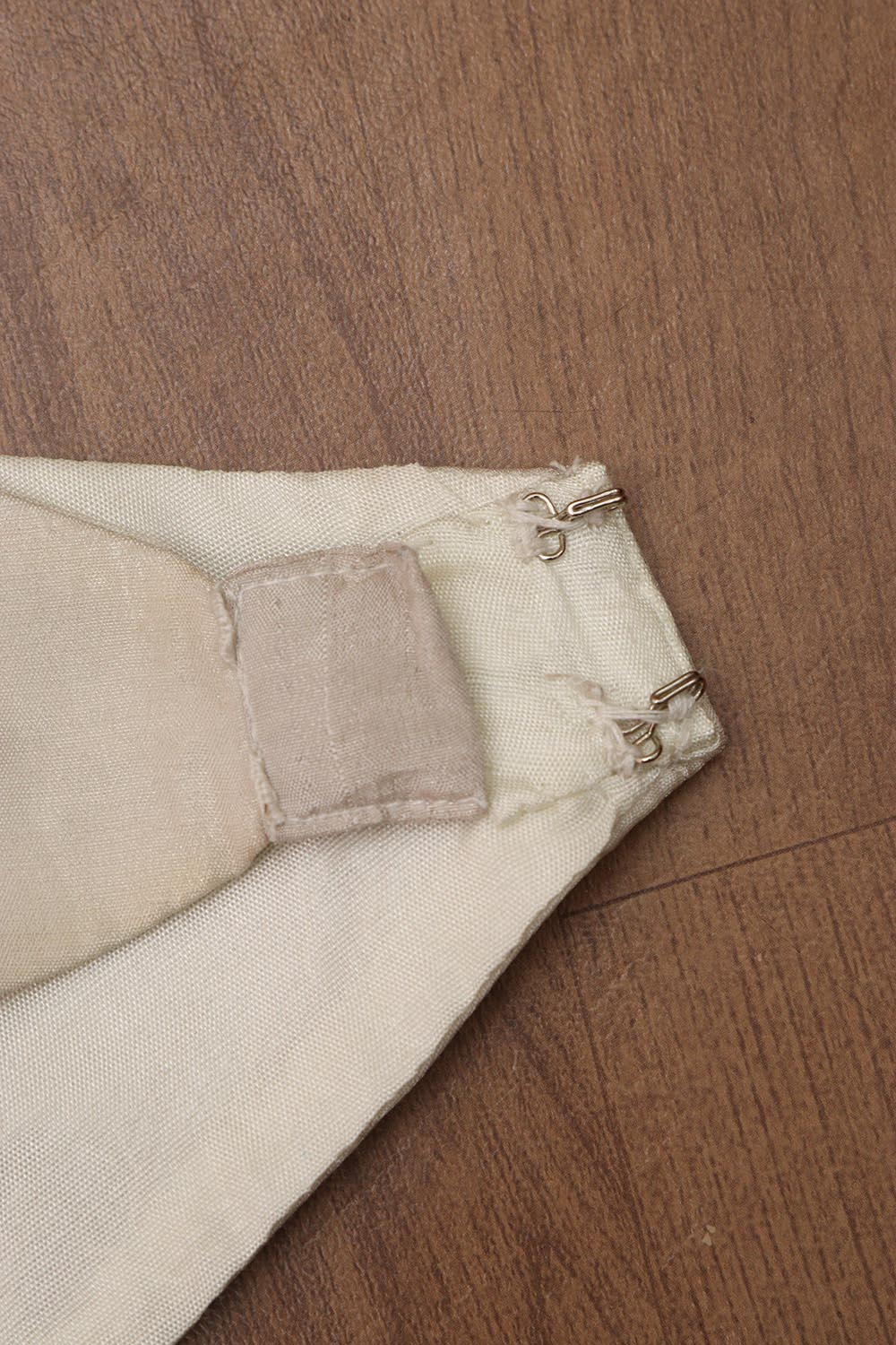White Banarasi Tissue Silk Padded Blouse - Luxurion World