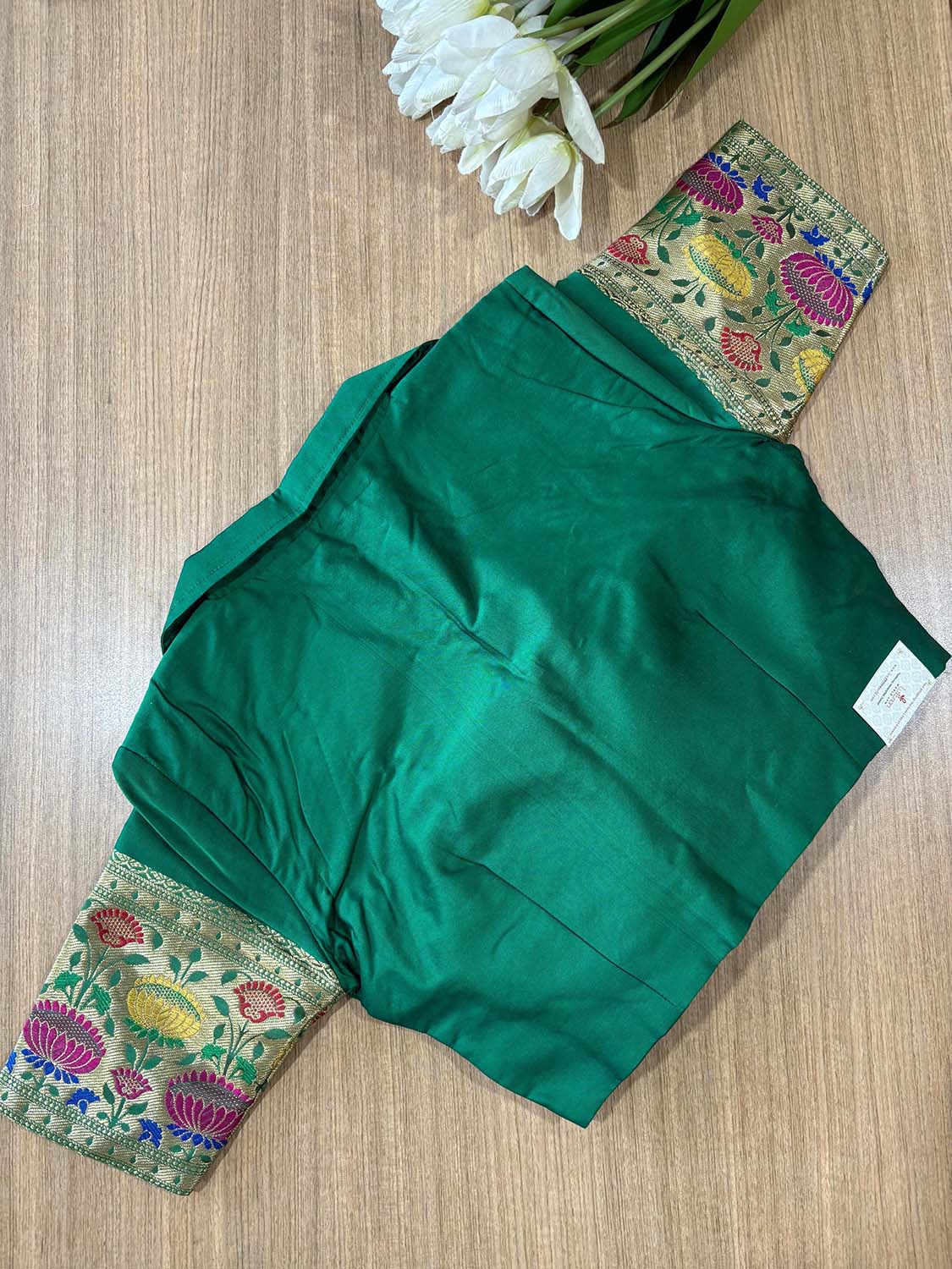 Stunning Green Plain Silk Padded Blouse With Paithani Border - Luxurion World