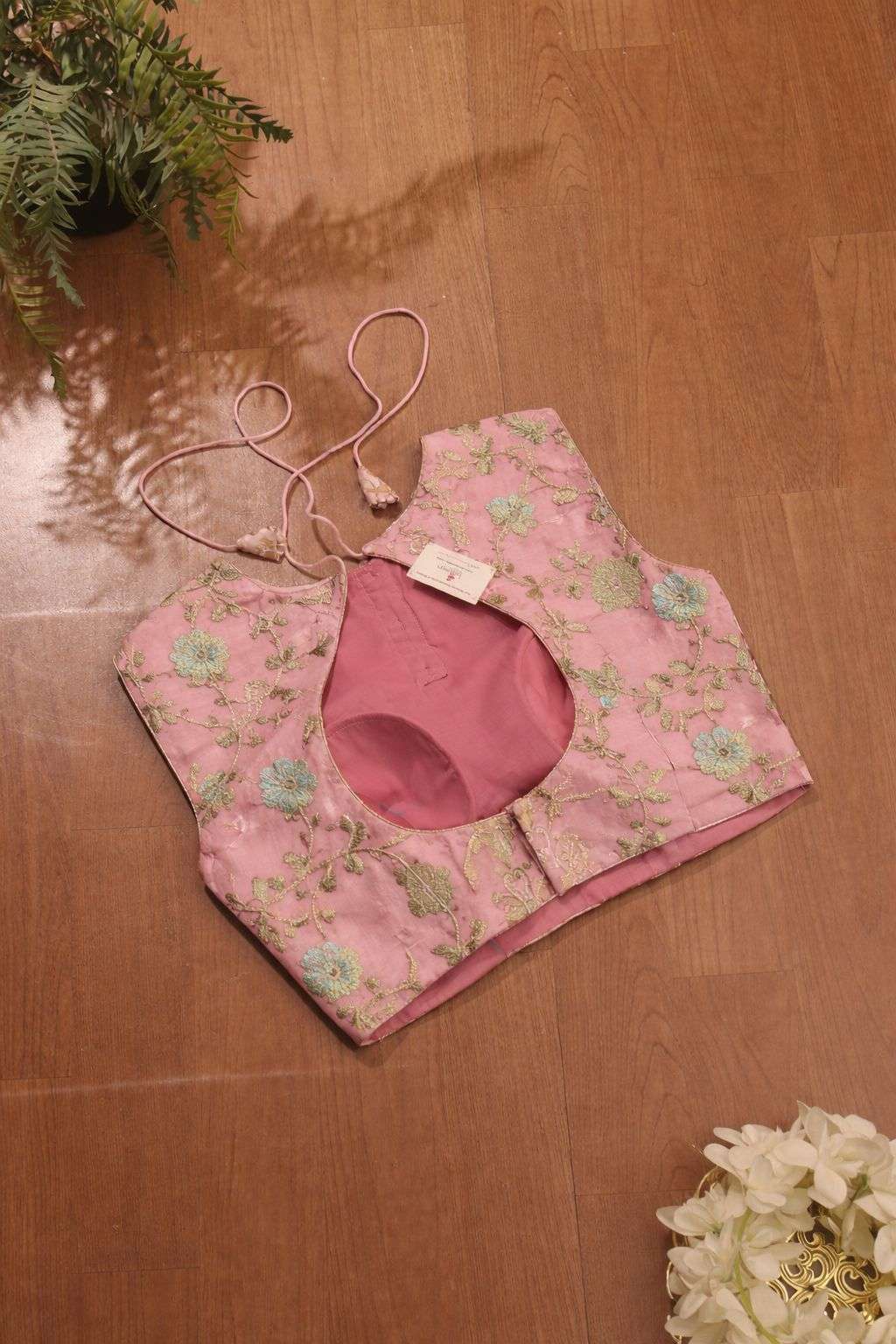 Pink Banarasi Silk Small Sona Roopa Flower Design Padded Blouse - Luxurion World