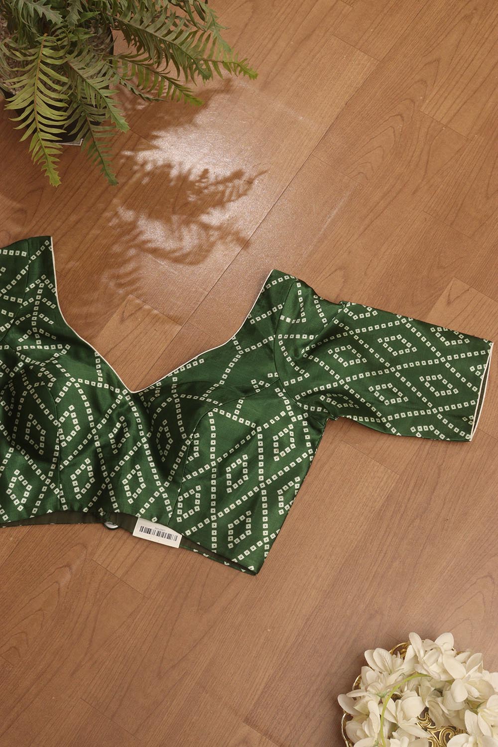 Green Digital Printed Bandhani Design Modal Silk V Neck Padded Blouse - Luxurion World