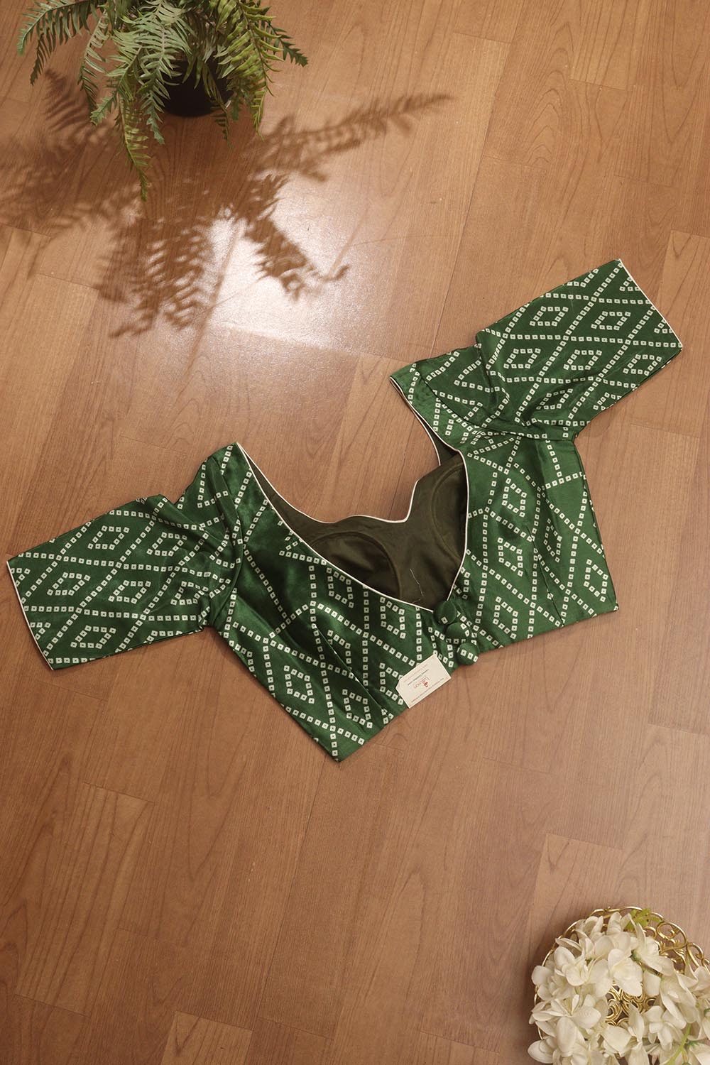 Green Digital Printed Bandhani Design Modal Silk V Neck Padded Blouse - Luxurion World