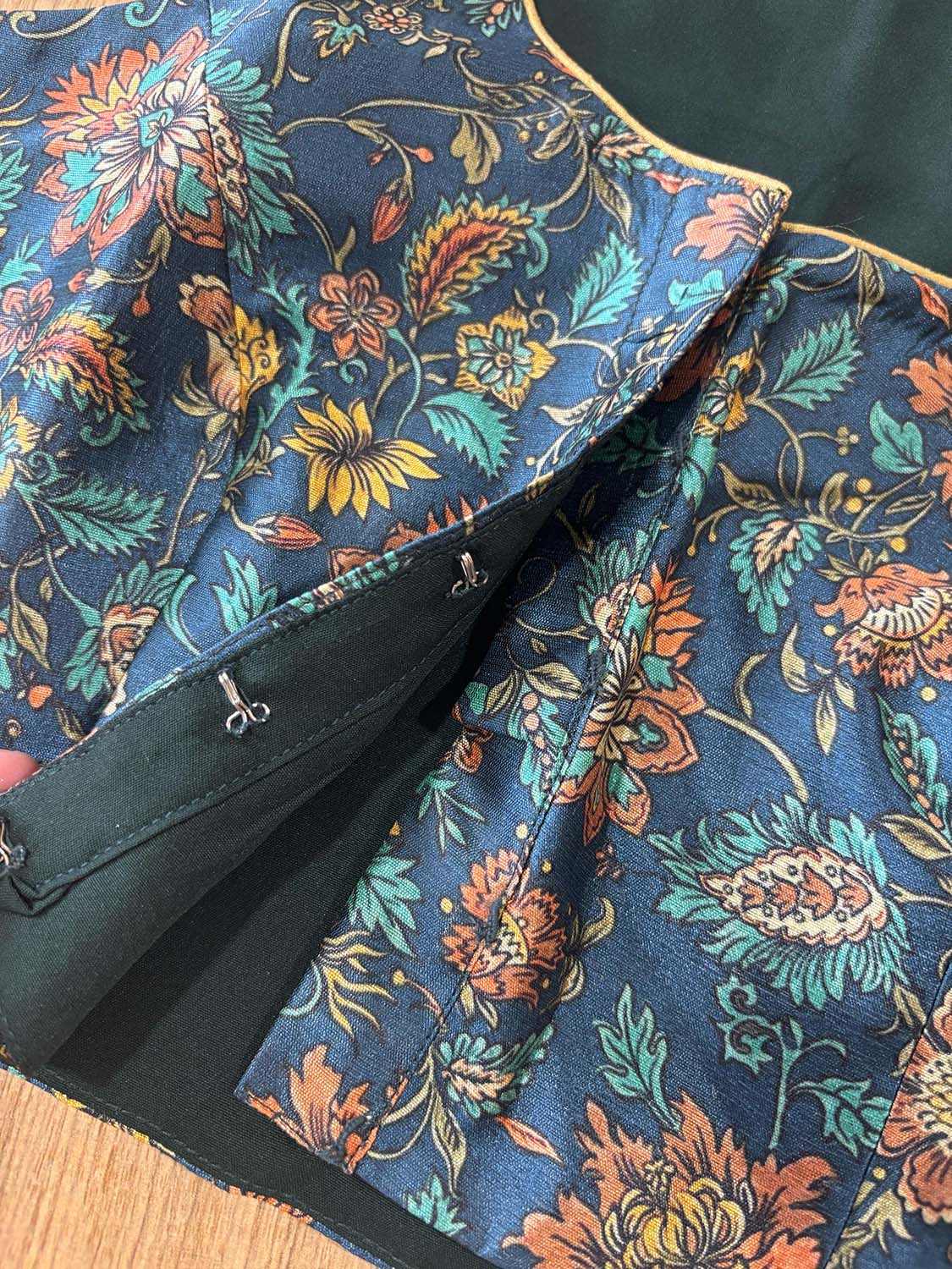 Blue Digital Printed Tussar Silk Non Padded Blouse - Luxurion World