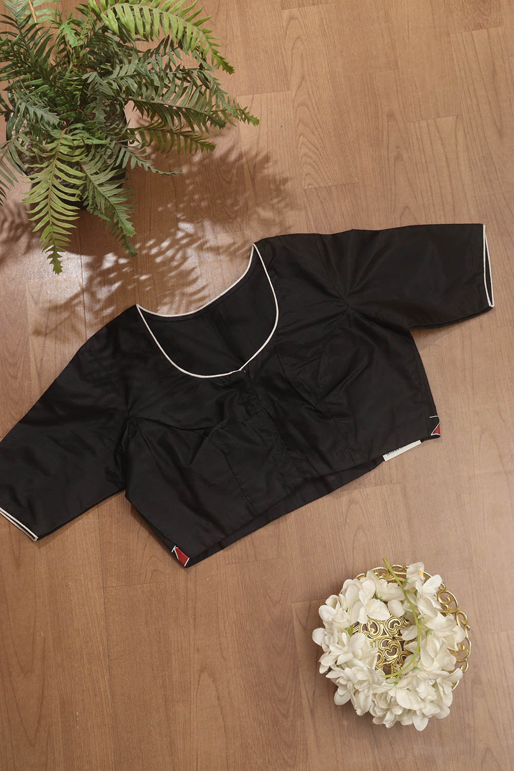Black Hand Painted Pure Silk Pichwai U Neck Non Padded Stitched Blouse - Luxurion World