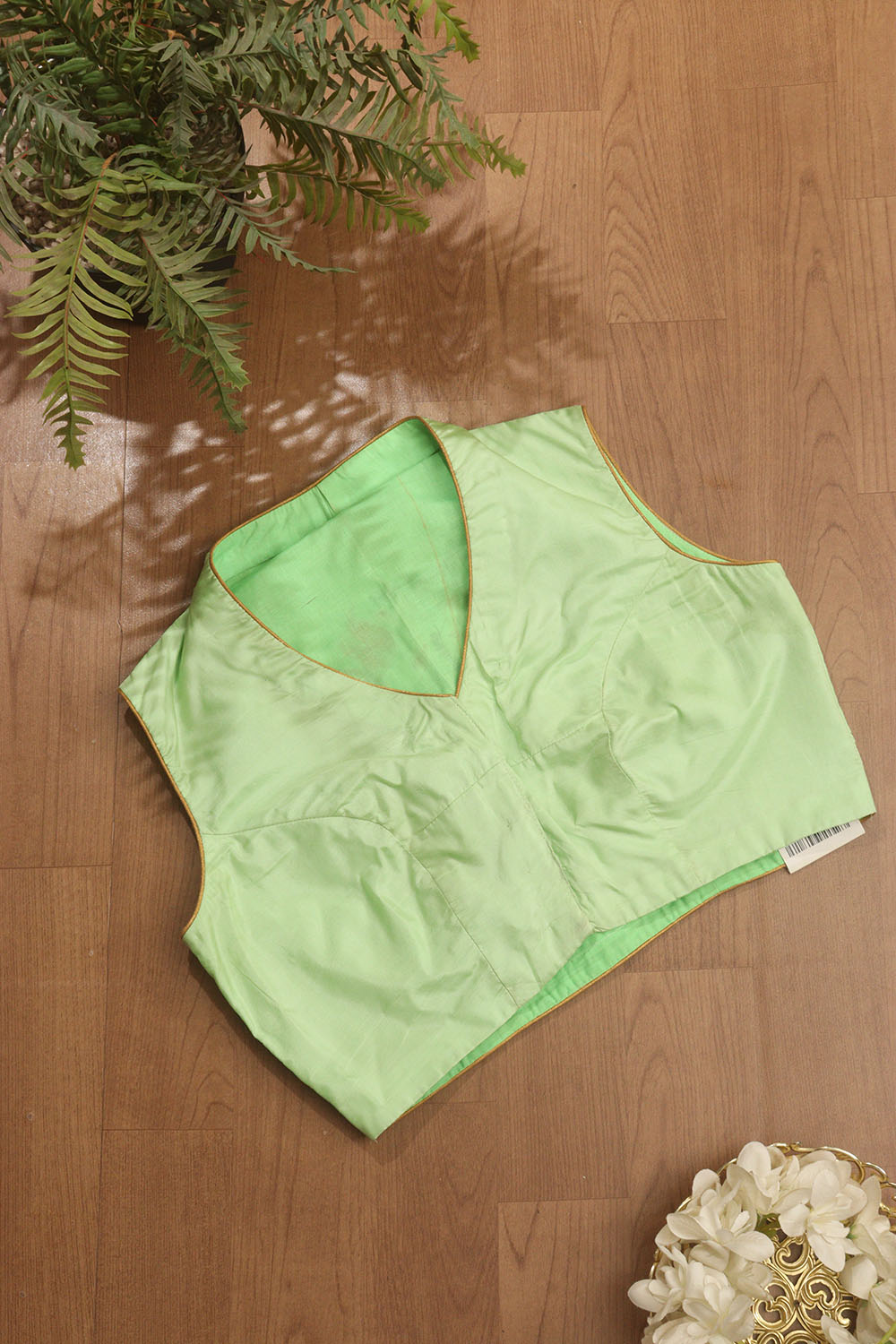 Green Hand Painted Pure Silk V Neck Non Padded Stitched Blouse - Luxurion World