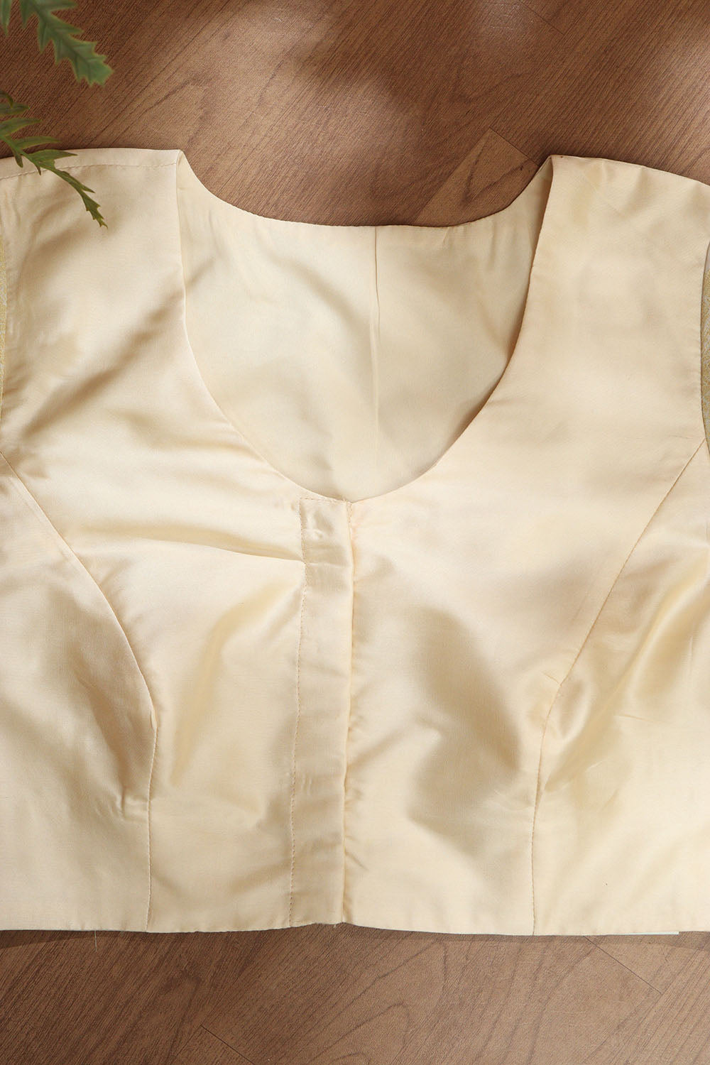 Cream Plain Silk Banarasi Border Non Padded Blouse - Luxurion World