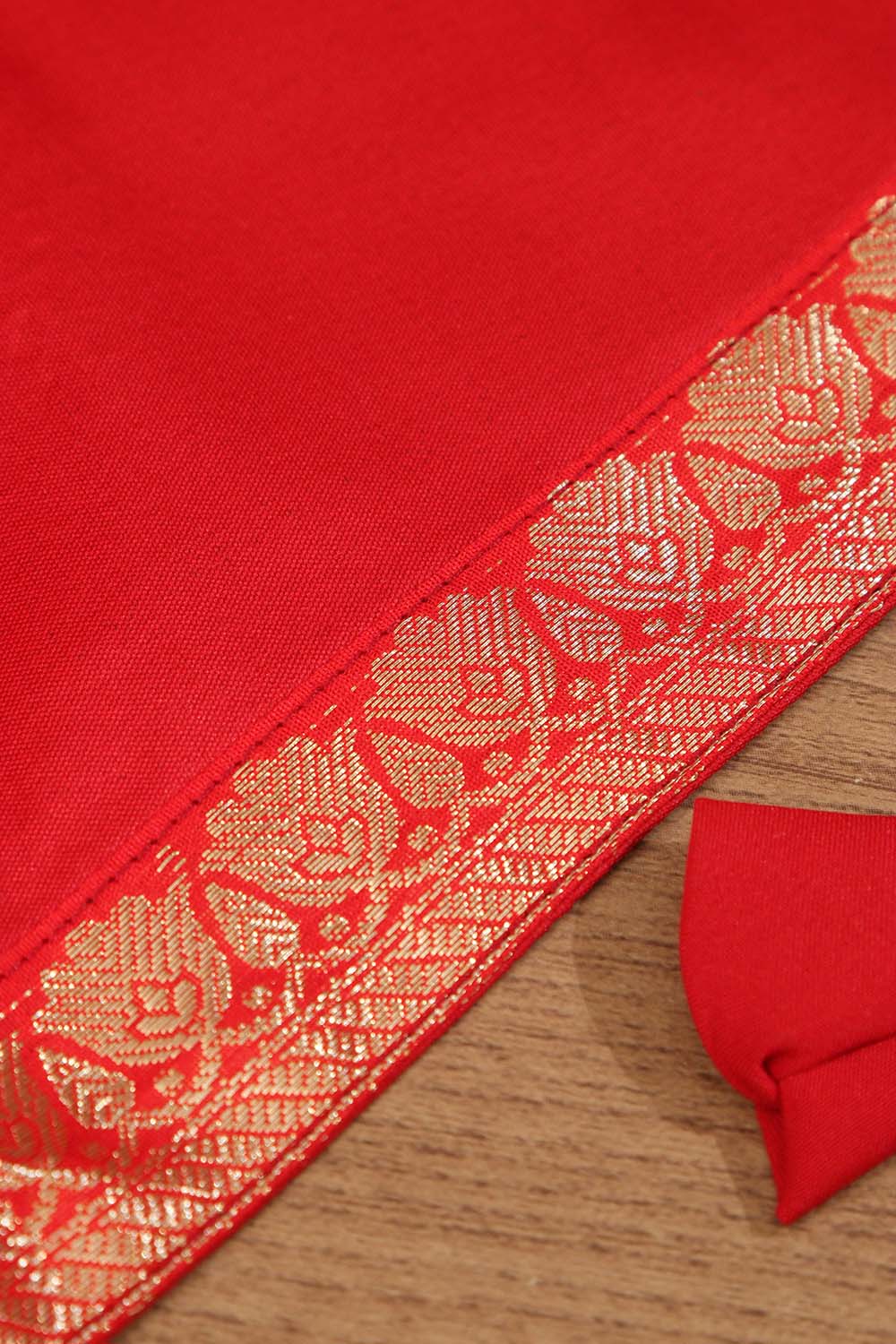 Red Silk Banarasi Border Non Padded Blouse - Luxurion World