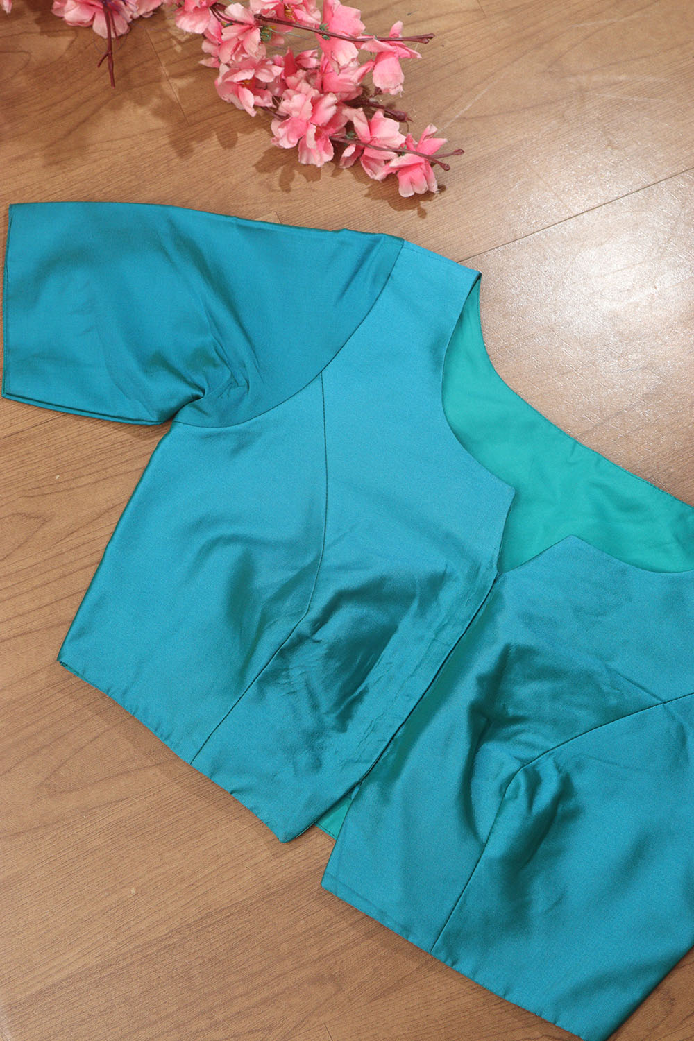 Blue Silk Non Padded Blouse - Elegant and Comfortable - Luxurion World