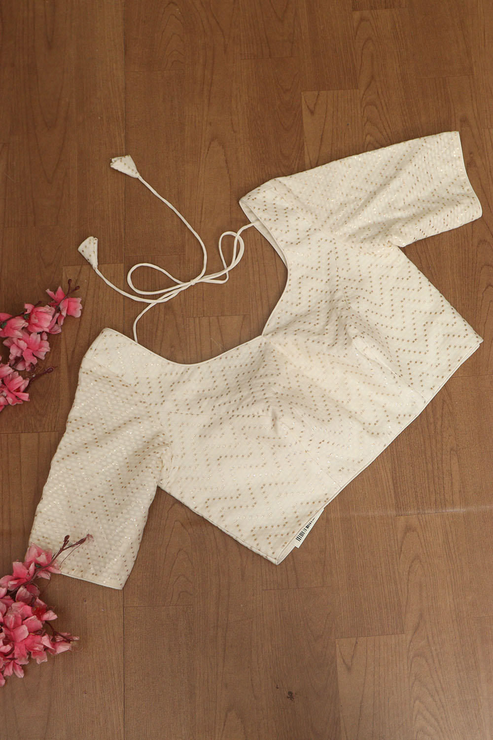 Elegant White Banarasi Pure Cotton Non Padded Blouse - Luxurion World