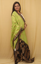 Green Banarasi Silk Dupatta: Ethnic Elegance at its Best! - Luxurion World