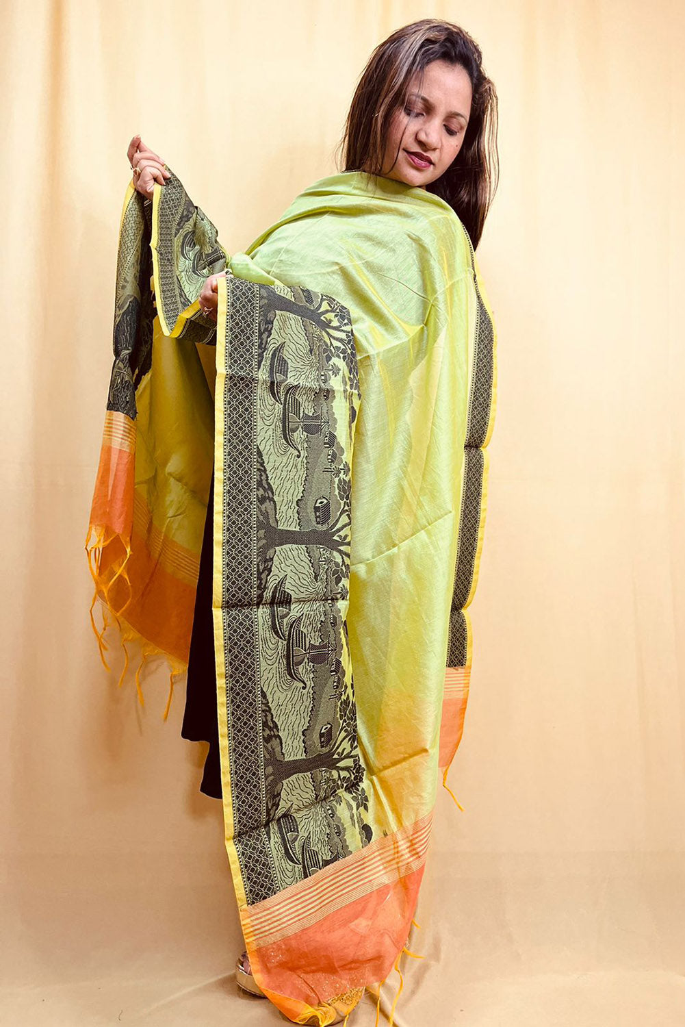 Stylish Green Banarasi Cotton Silk Dupatta for Ethnic Charm