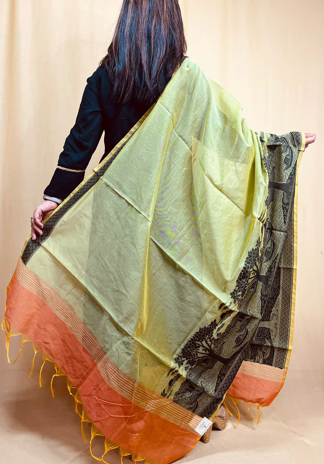 Stylish Green Banarasi Cotton Silk Dupatta for Ethnic Charm - Luxurion World