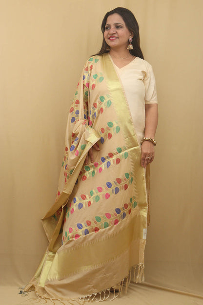 Ethnic Charm: Cream Banarasi Silk Meenakari Dupatta for Stunning Style - Luxurion World