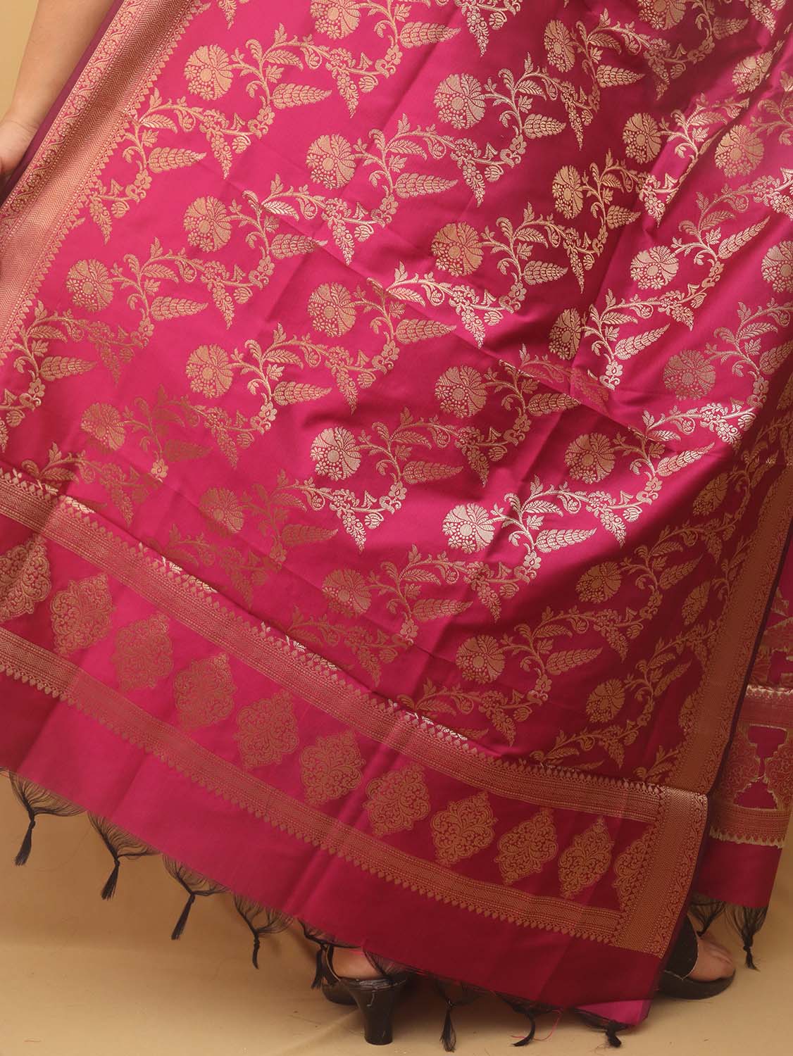 Pink Banarasi Silk Dupatta - Luxurion World