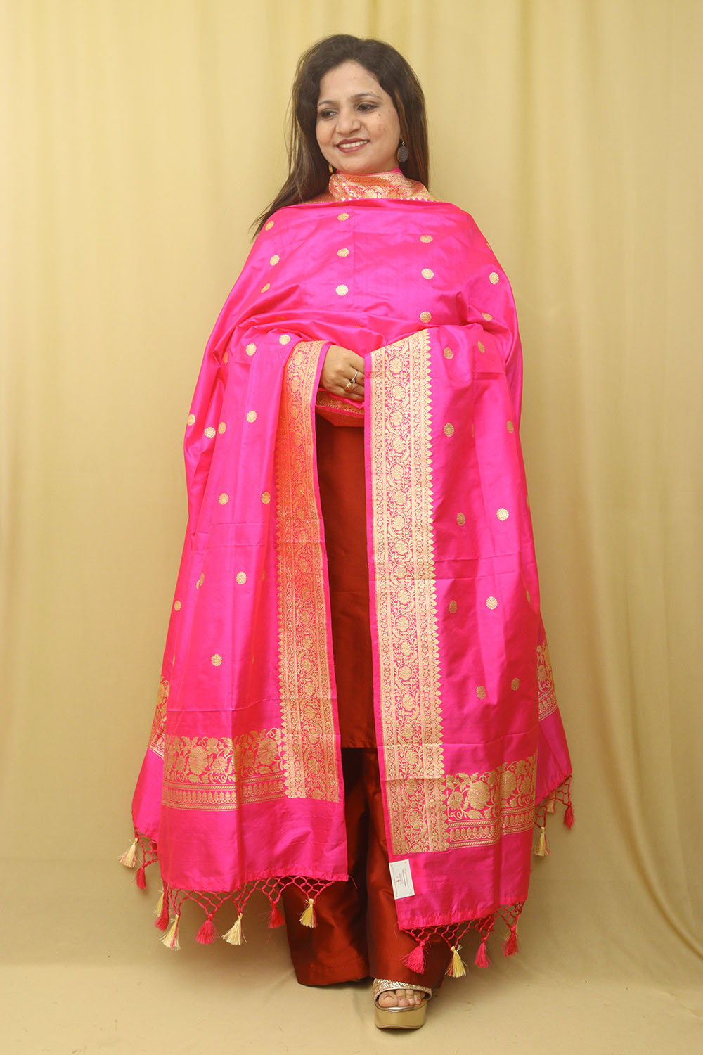 Pink Handloom Banarasi Pure Katan Silk Kadwa Dupatta - Luxurion World