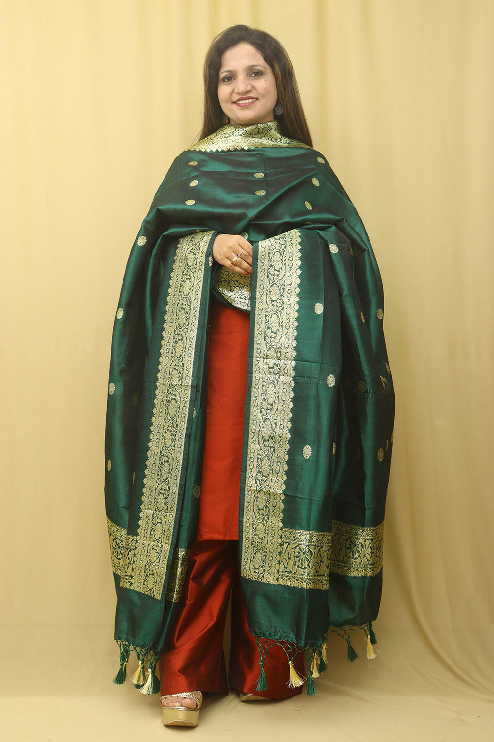 Green Handloom Banarasi Pure Katan Silk Kadwa Dupatta - Luxurion World