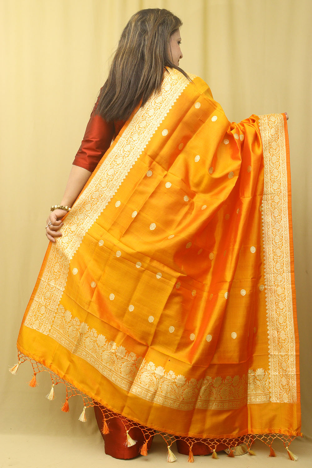 Orange Handloom Banarasi Pure Katan Silk Kadwa Dupatta - Luxurion World