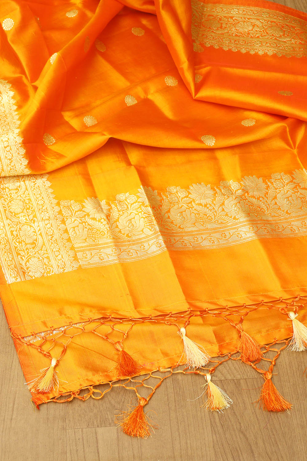 Orange Handloom Banarasi Pure Katan Silk Kadwa Dupatta - Luxurion World