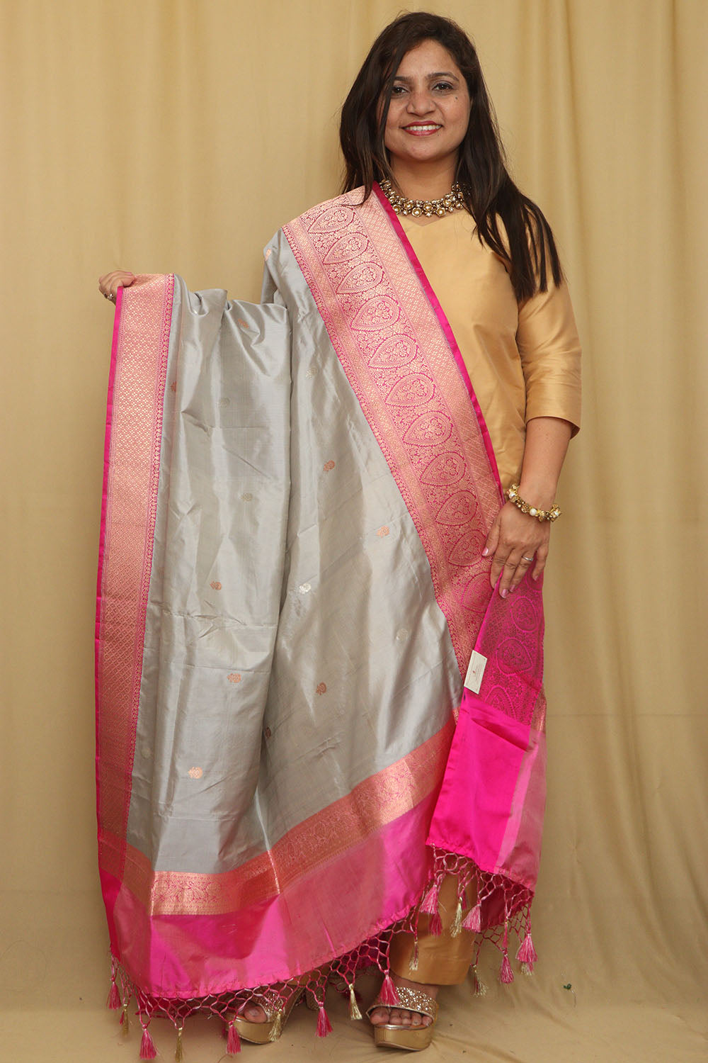 Elegant Grey Handloom Banarasi Pure Katan Silk Dupatta - Luxurion World