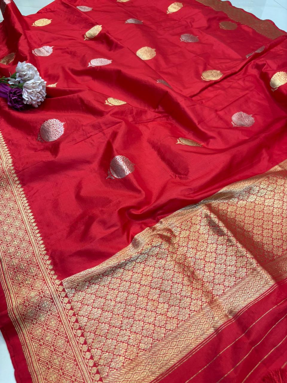 Red Handloom Banarasi Pure Katan Silk Dupatta - Luxurion World