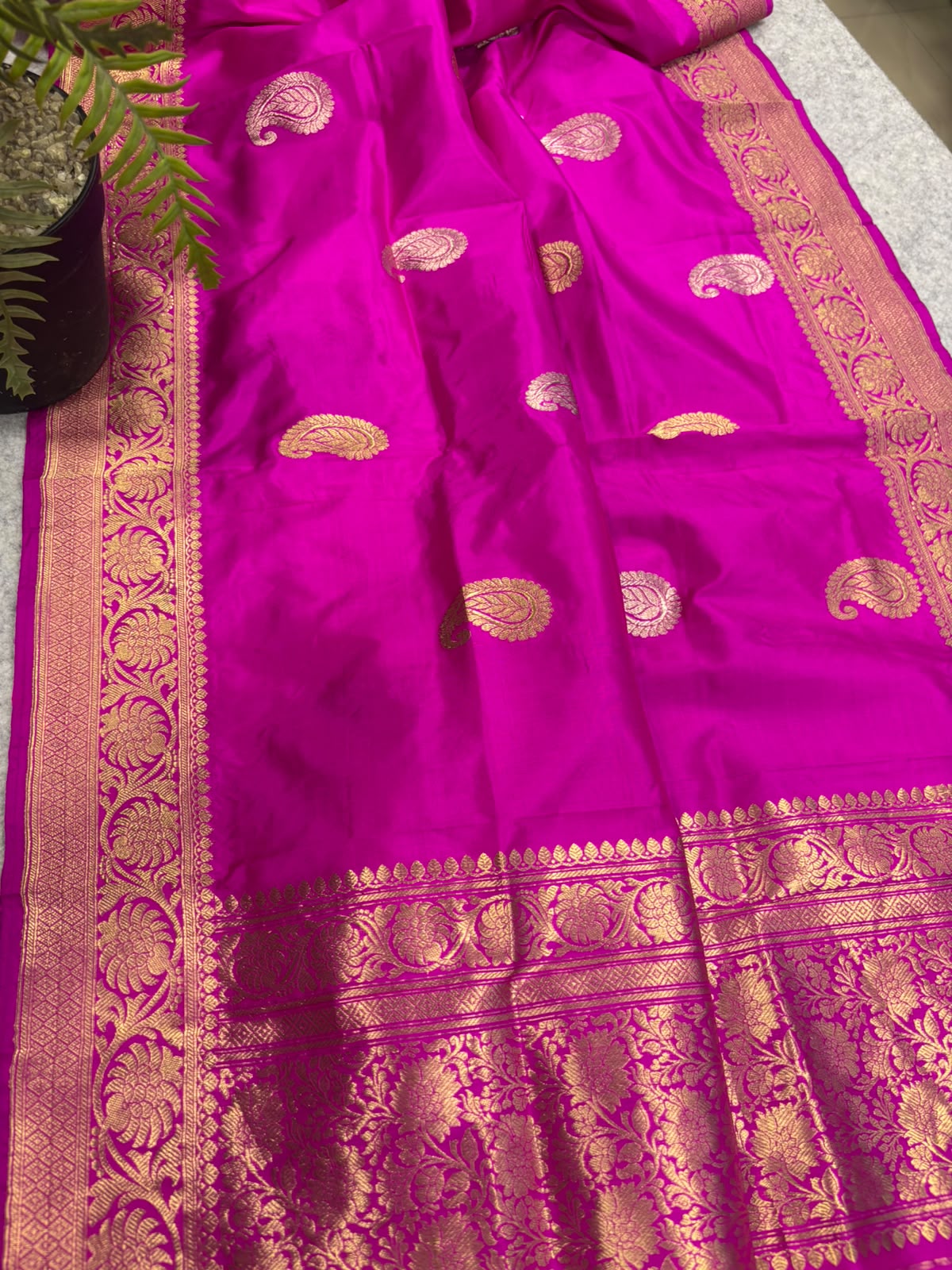 Pink Banarasi Handloom Pure Katan Silk Paisley Design Dupatta