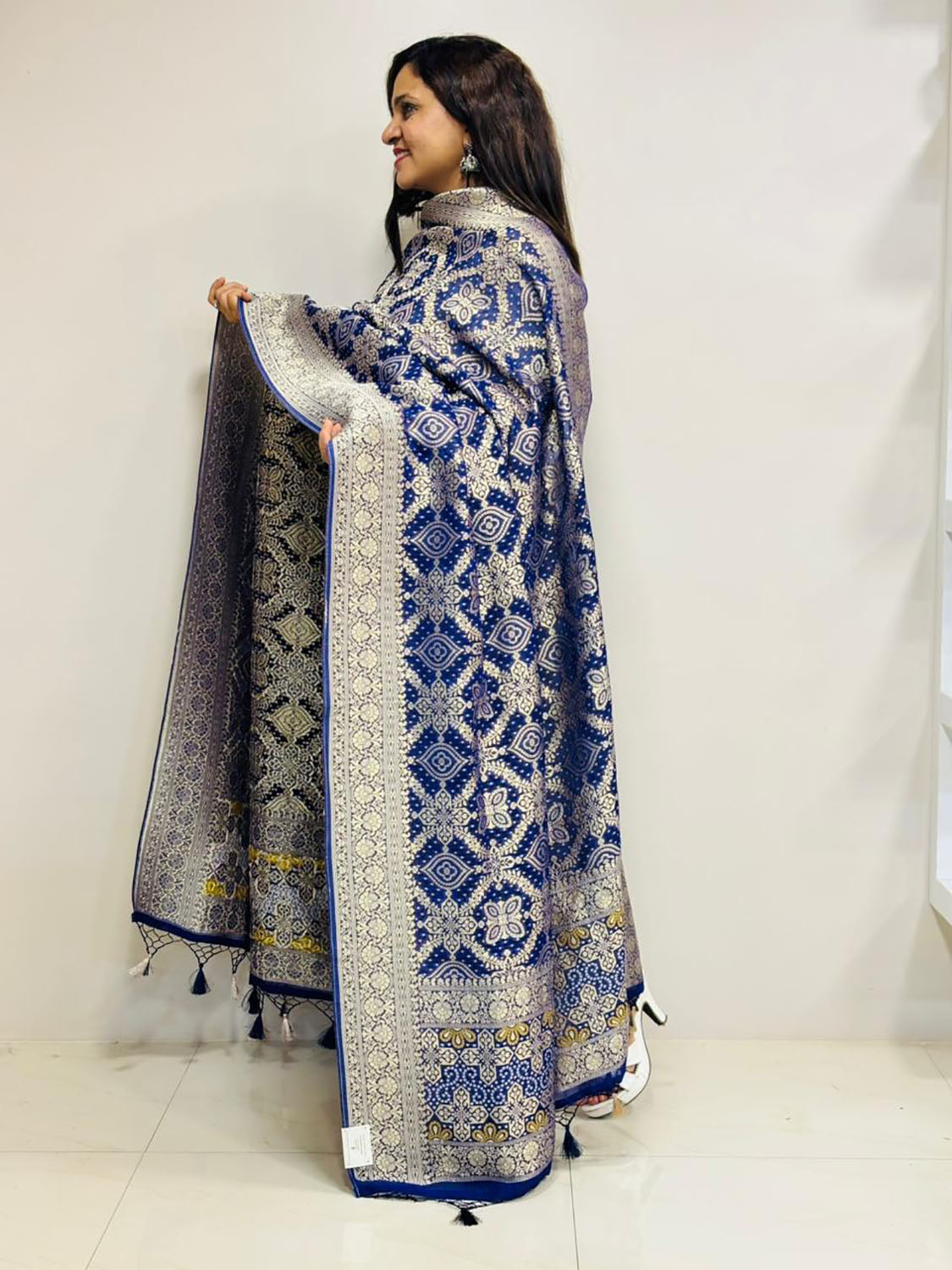Elegant Blue Banarasi Bandhani Georgette Dupatta - Luxurion World- Crafted Heirlooms