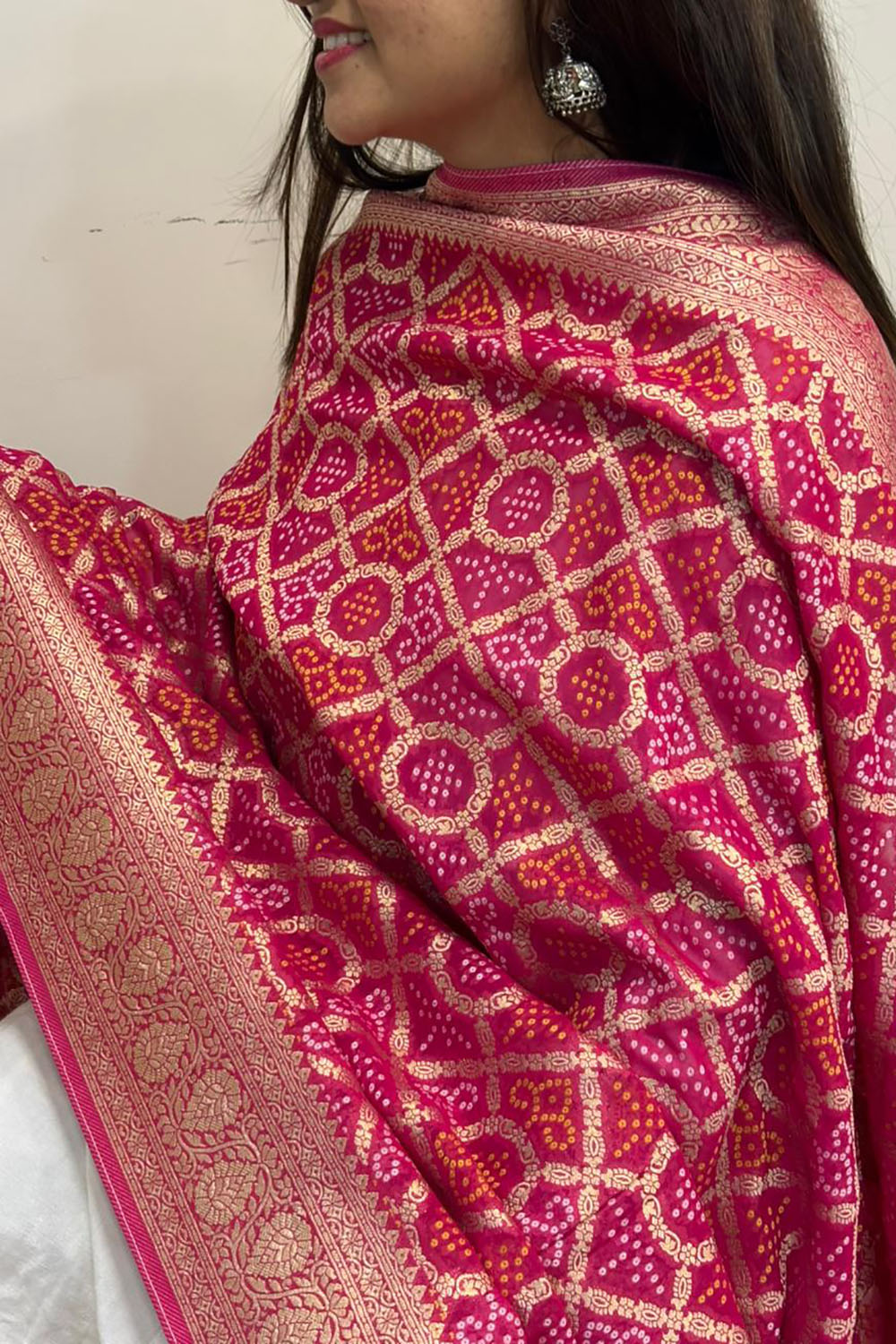 Pink Banarasi Bandhani Weaved Georgette Dupatta - Luxurion World