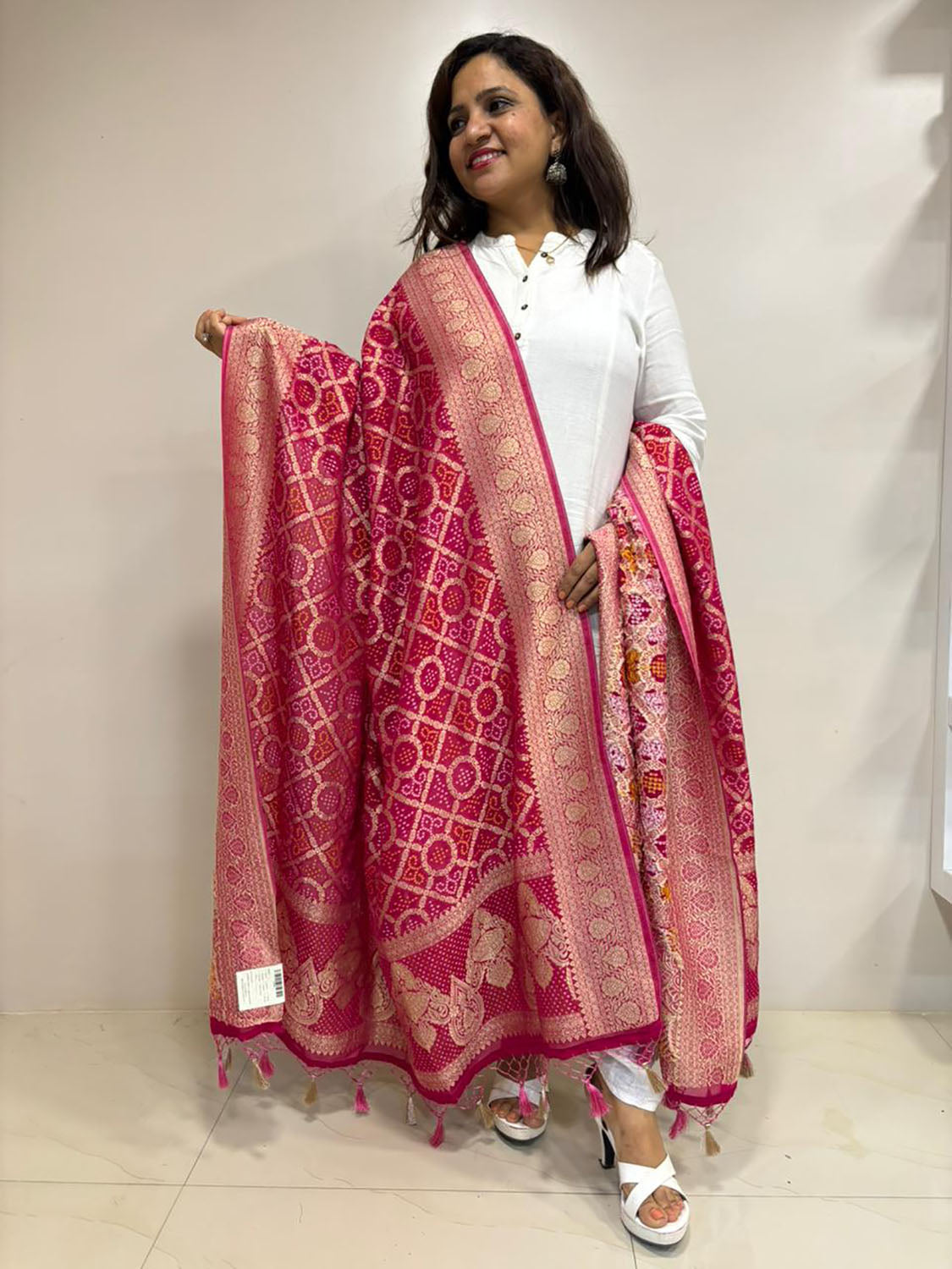 Pink Banarasi Bandhani Weaved Georgette Dupatta - Luxurion World- Crafted Heirlooms