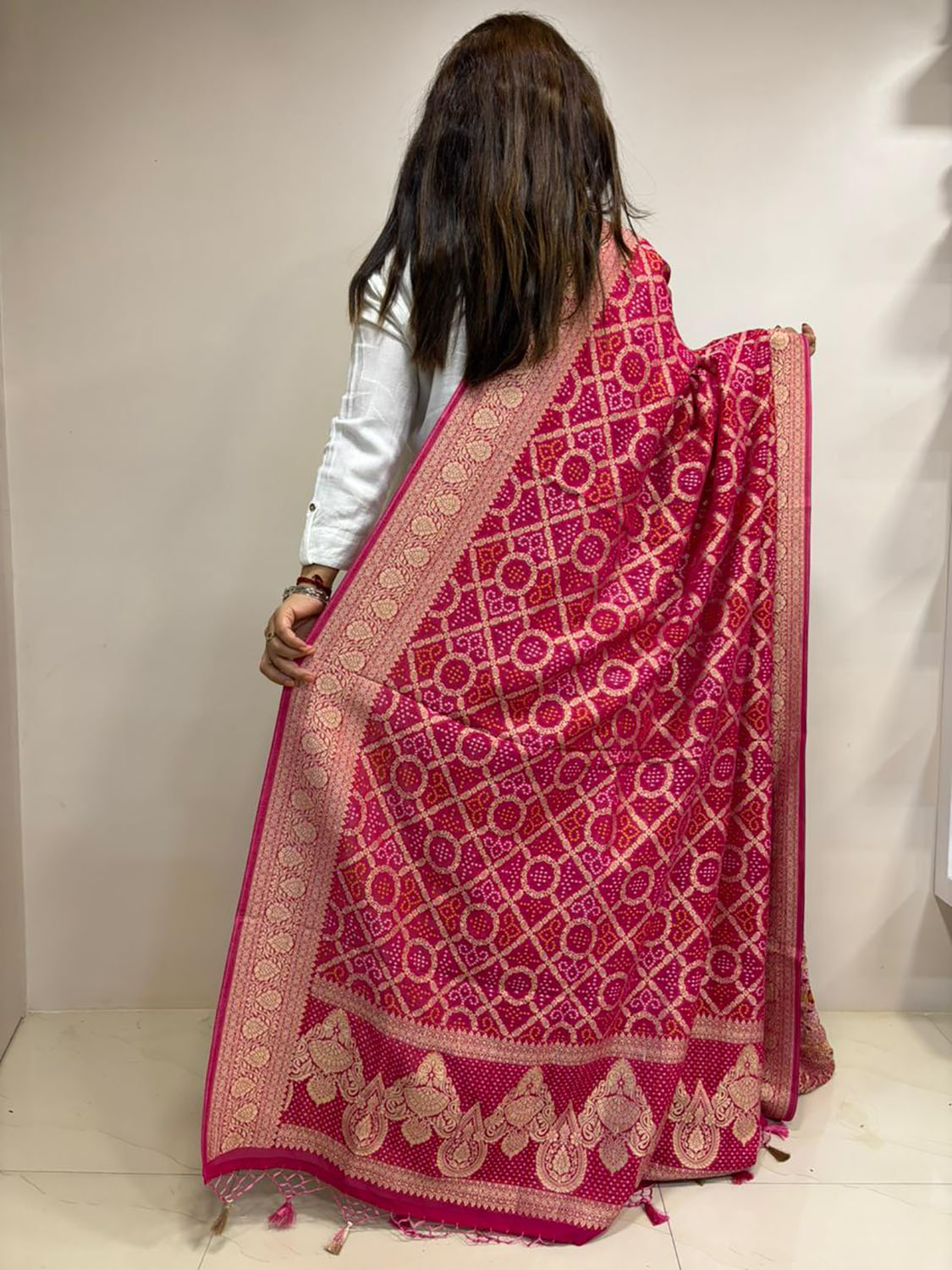 Pink Banarasi Bandhani Weaved Georgette Dupatta - Luxurion World- Crafted Heirlooms