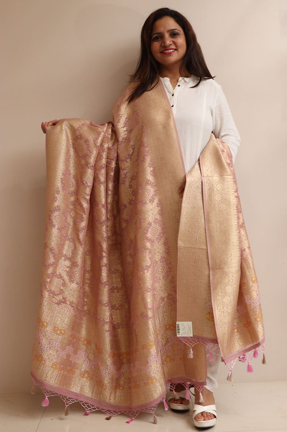 Stunning Pink Banarasi Bandhani Weaved Georgette Dupatta - Luxurion World