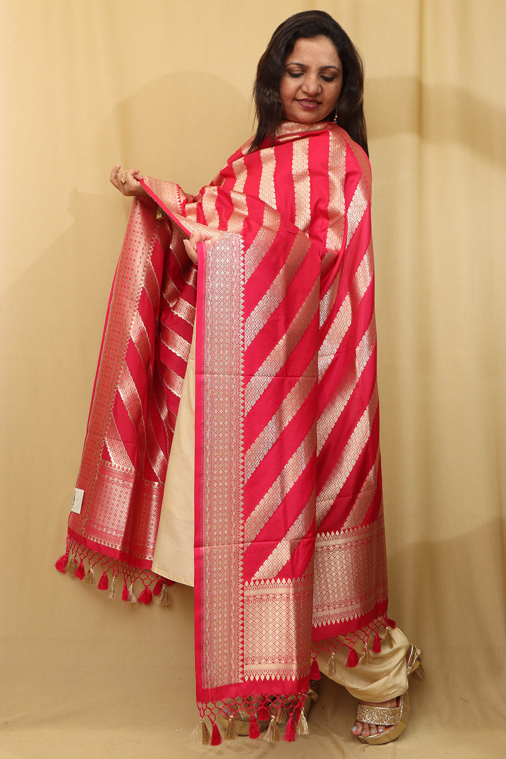 Pink Banarasi Silk Dupatta - Luxurion World