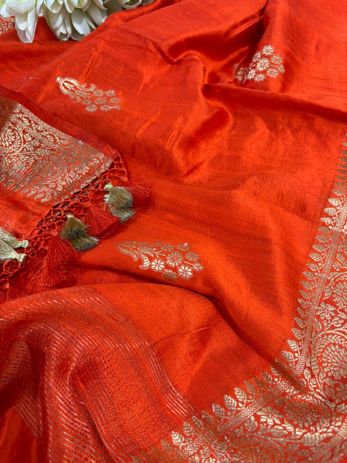 Orange Banarasi Handloom Raw Silk Dupatta - Elegant and Timeless - Luxurion World