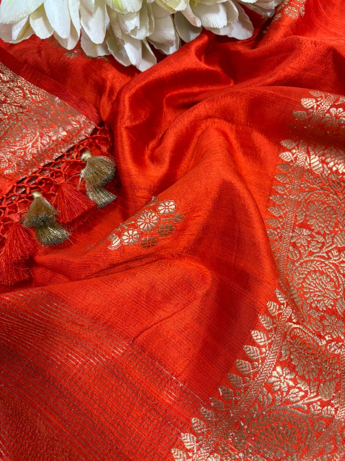 Orange Banarasi Handloom Raw Silk Dupatta - Elegant and Timeless - Luxurion World