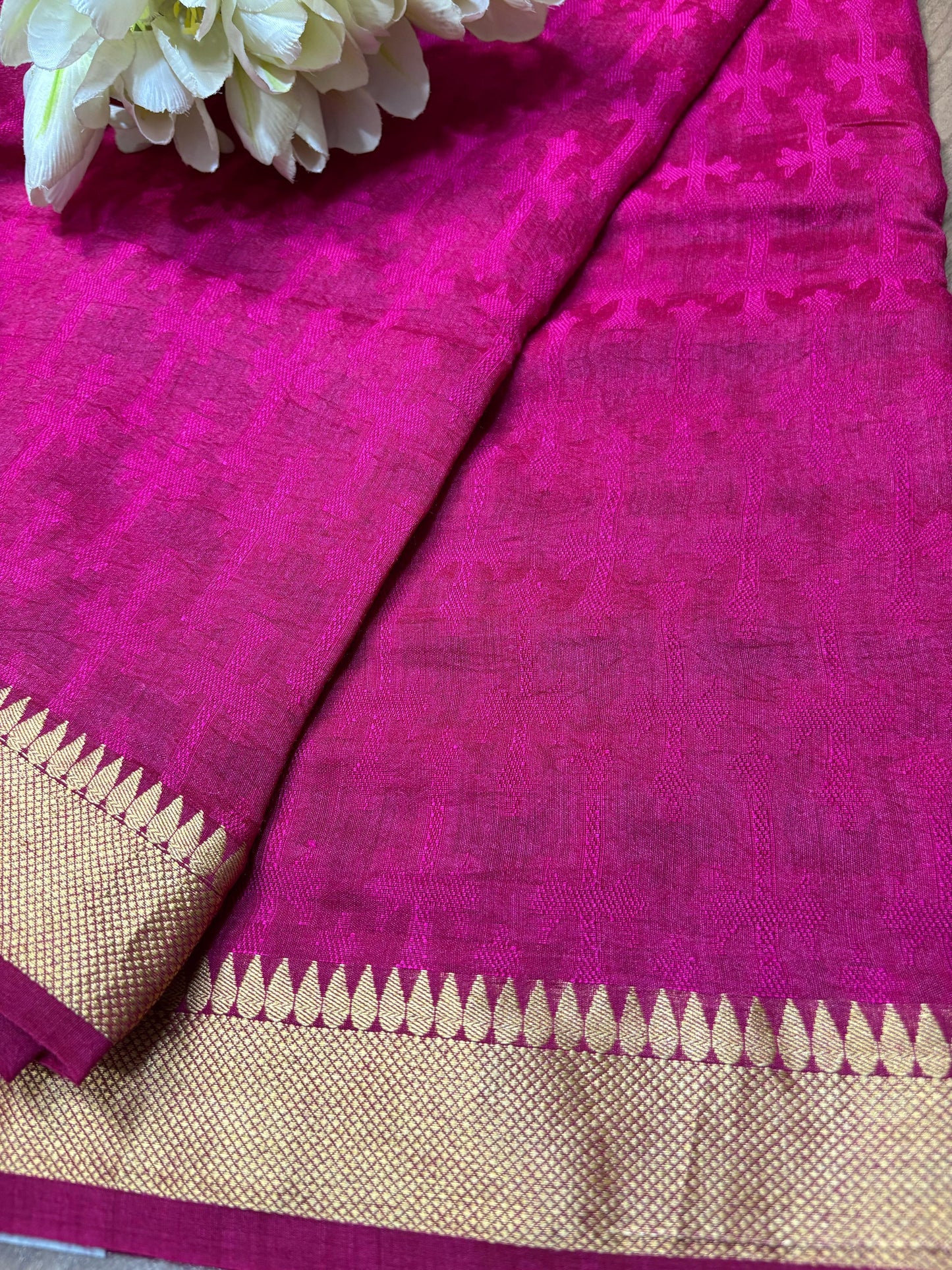 Exquisite Pink Banarasi Handloom Pure Moonga Silk Dupatta - Luxurion World