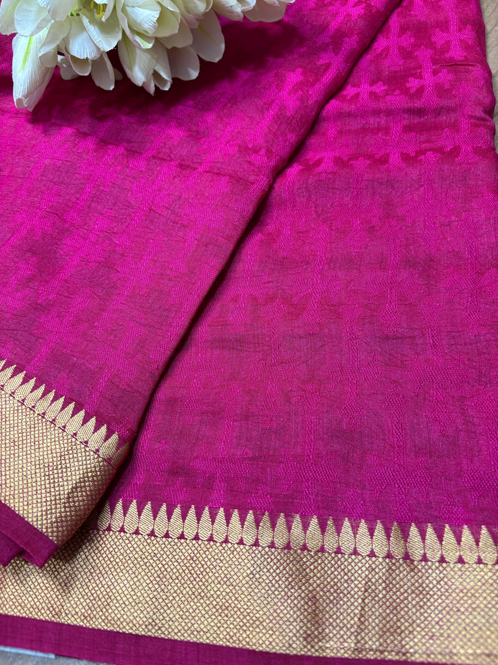 Exquisite Pink Banarasi Handloom Pure Moonga Silk Dupatta - Luxurion World
