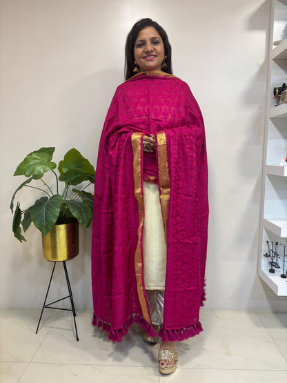 Exquisite Pink Banarasi Handloom Pure Moonga Silk Dupatta - Luxurion World