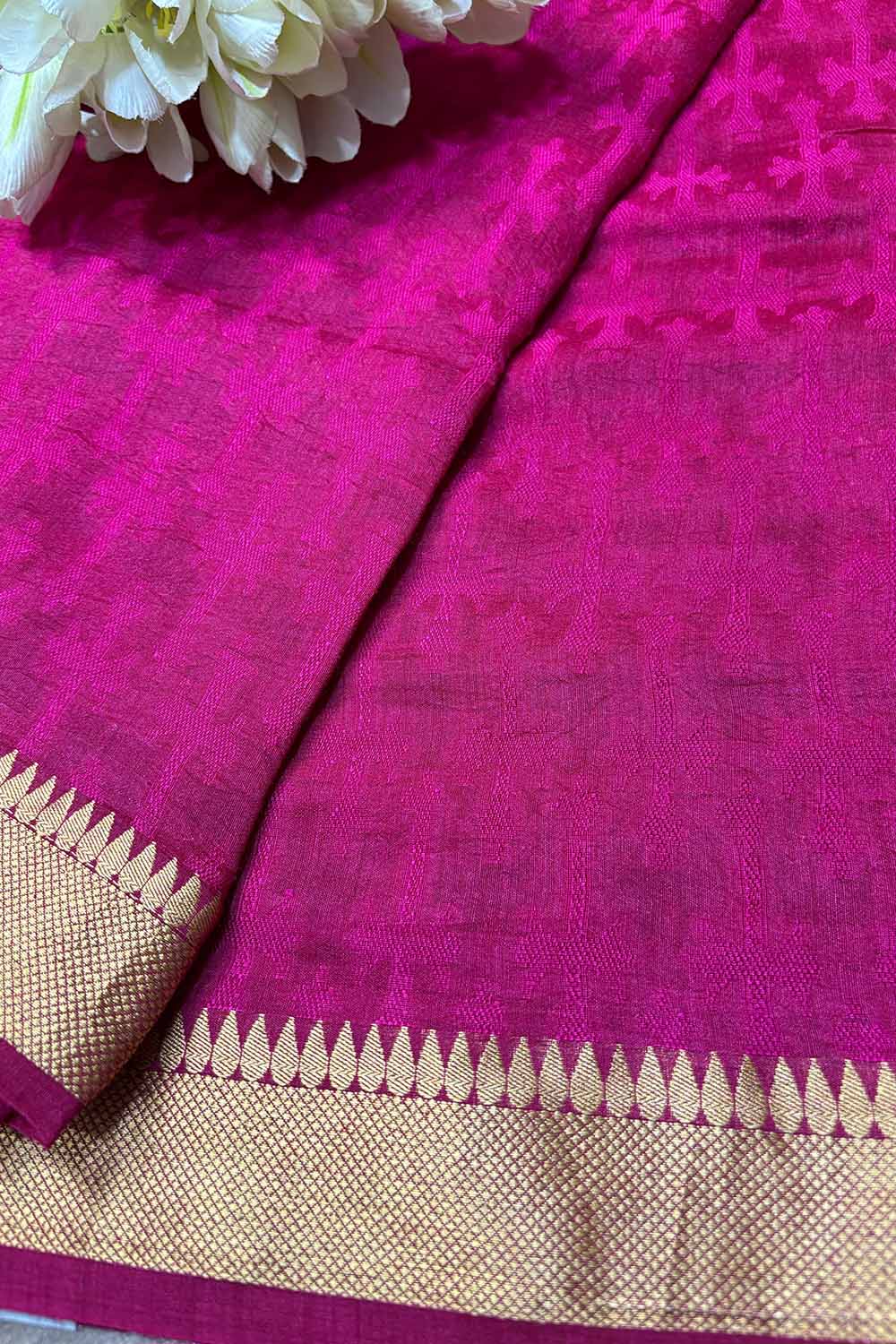 Exquisite Pink Banarasi Handloom Pure Moonga Silk Dupatta - Luxurion World- Crafted Heirlooms