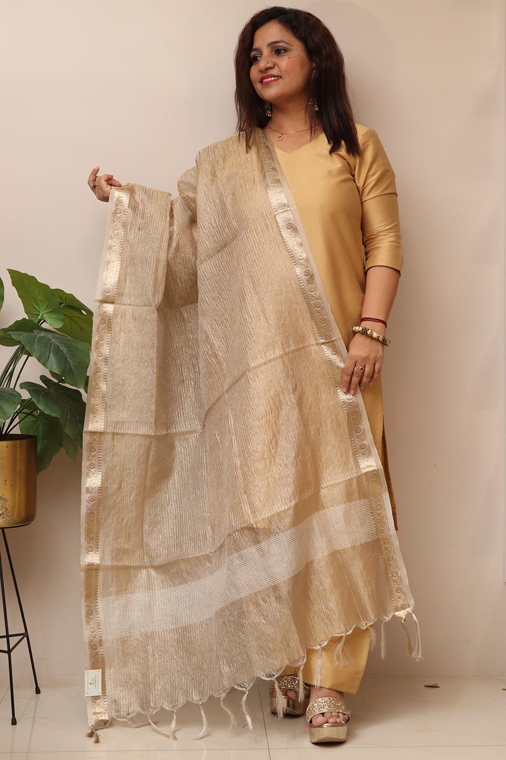 Dyeable Banarasi Handloom Tissue Silk Crushed Dupatta - Luxurion World- Crafted Heirlooms