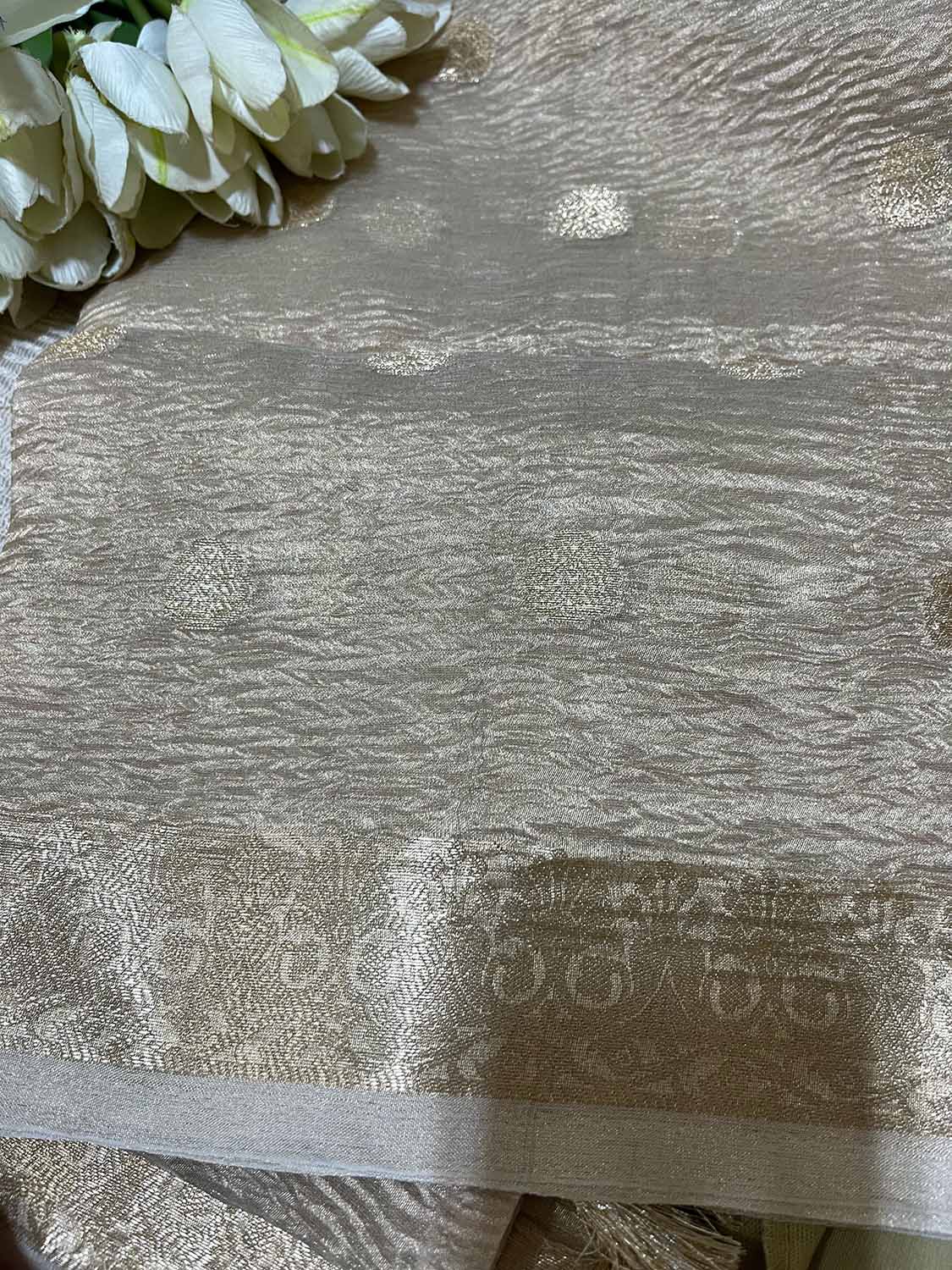 Dyeable Banarasi Handloom Pure Tissue Silk Crushed Dupatta - Luxurion World