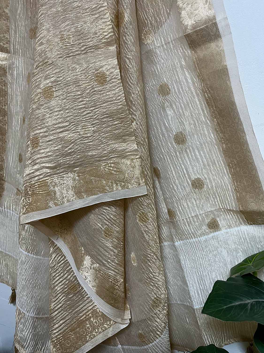 Dyeable Banarasi Handloom Pure Tissue Silk Crushed Dupatta - Luxurion World