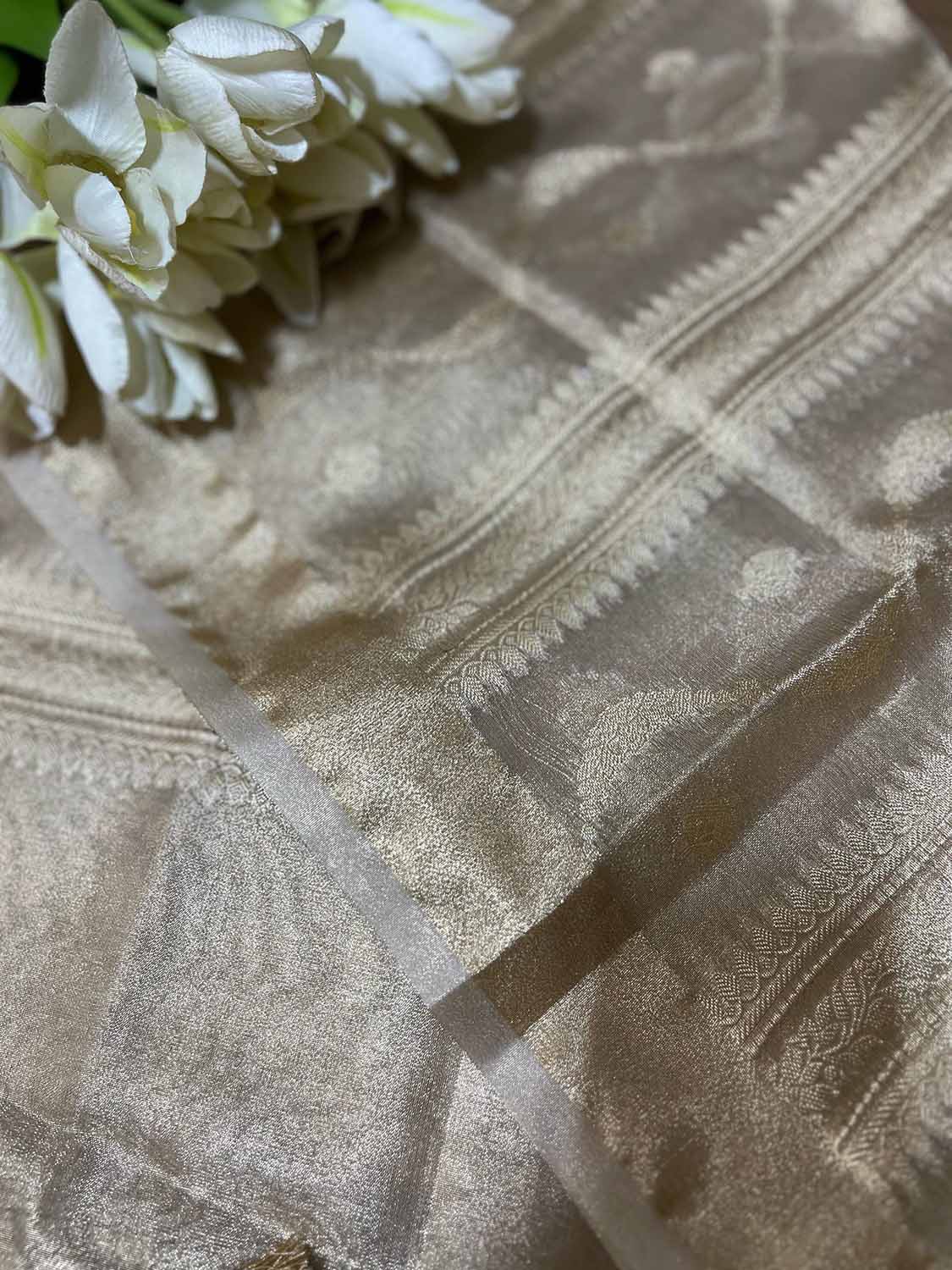 Stunning Dyeable Banarasi Tissue Silk Dupatta - Luxurion World