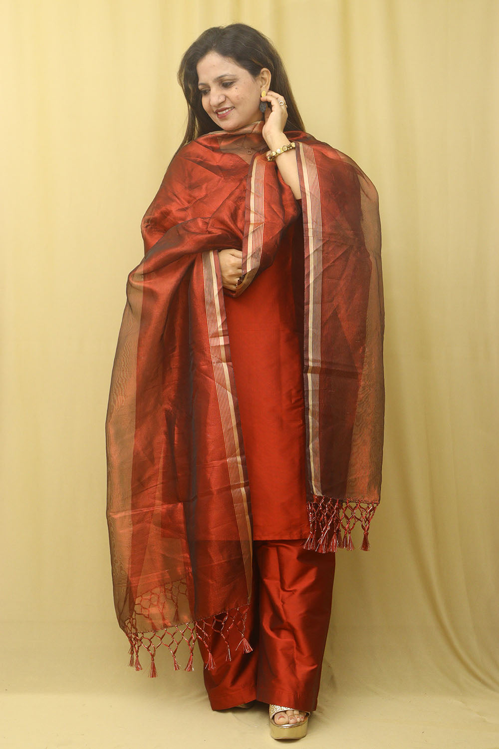 Maroon Banarasi Plain Tissue Dupatta - Luxurion World