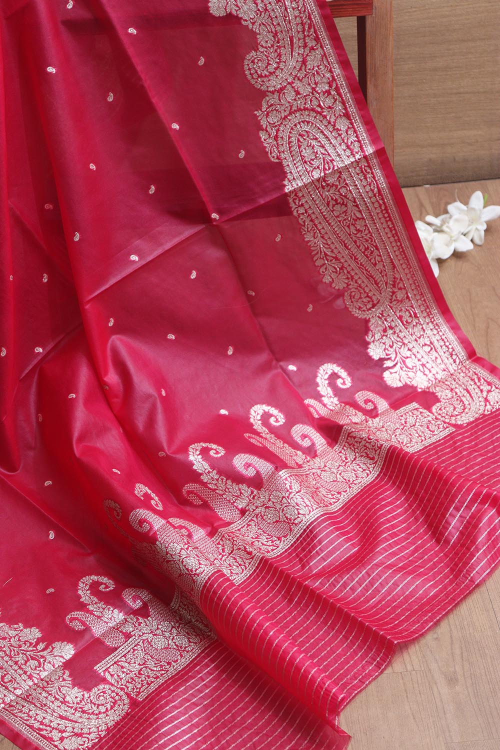 Stunning Pink Banarasi Organza Silk Dupatta - Luxurion World