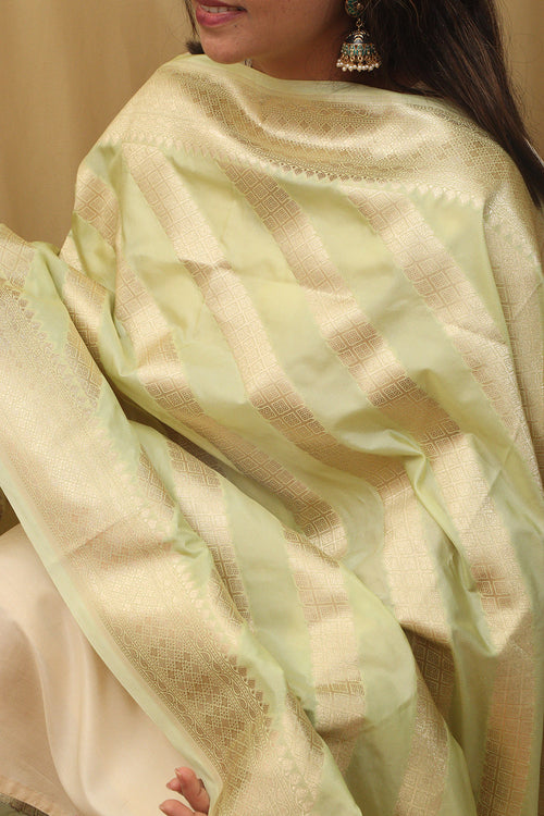 Green Banarasi Silk Dupatta - Luxurion World