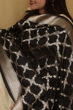 Elegant Black Banarasi Silk Dupatta - Luxurion World