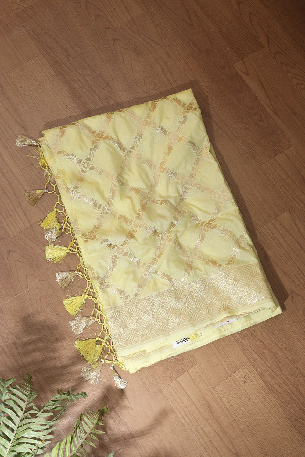 Vibrant Yellow Banarasi Silk Dupatta: Essential Accessory - Luxurion World