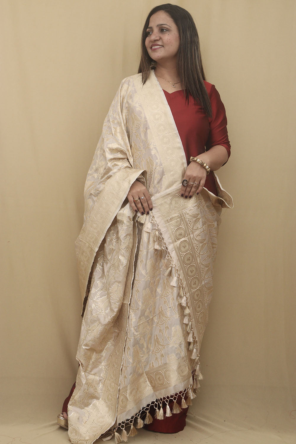 Elegant Parrot Design Dupatta in Pastel Banarasi Silk - Luxurion World